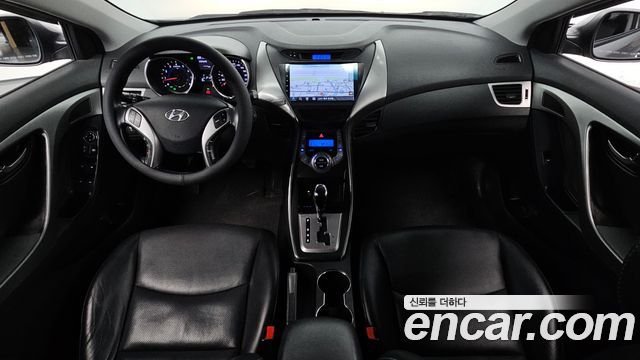 Hyundai AVANTE 2014 — photo 10
