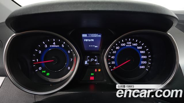 Hyundai AVANTE 2014 — photo 11