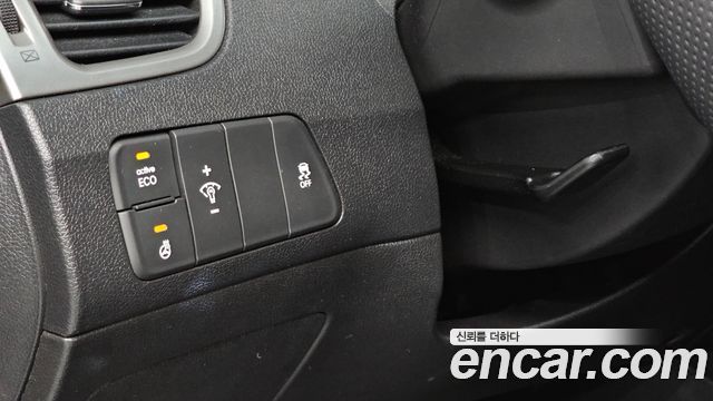 Hyundai AVANTE 2014 — photo 19