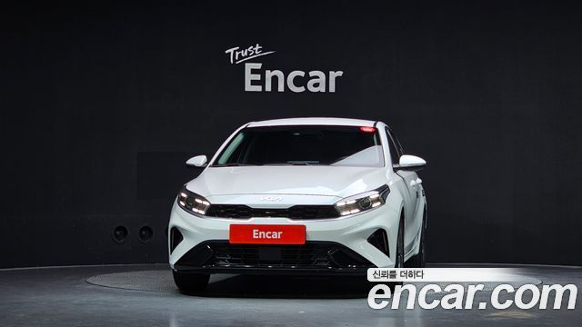 Kia K3 2023 — photo 3
