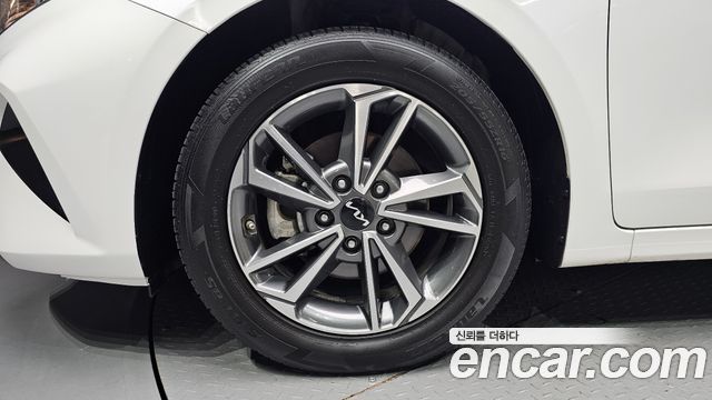 Kia K3 2023 — photo 5