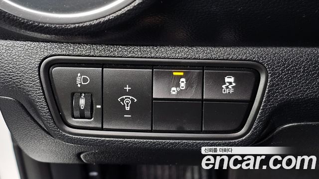 Kia K3 2023 — photo 20