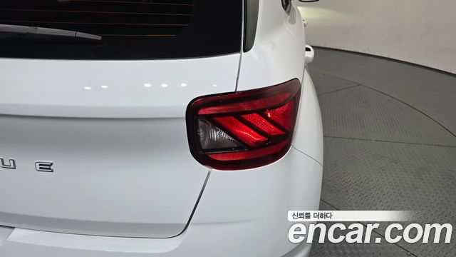 Hyundai Venue 2025 — photo 9