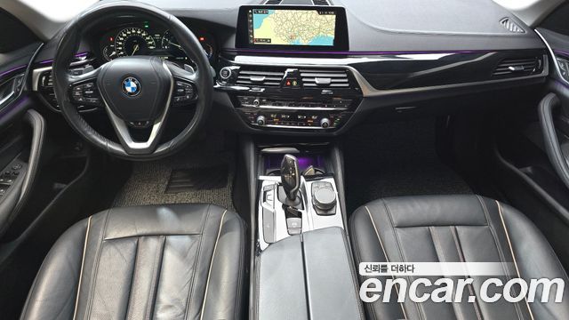 BMW 5-Series 2019 — photo 7