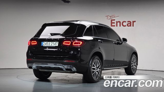 Mercedes-Benz GLC-Class 2021 — photo 2