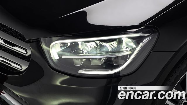 Mercedes-Benz GLC-Class 2021 — photo 8
