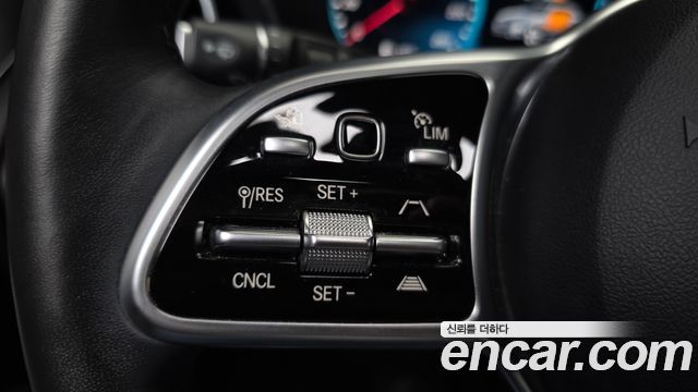 Mercedes-Benz GLC-Class 2021 — photo 30