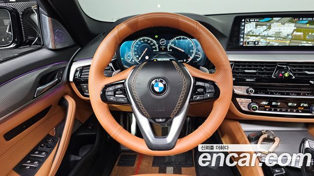 BMW 5-Series 2017 — photo 19