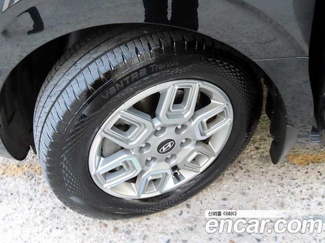 Hyundai Staria 2025 — photo 20
