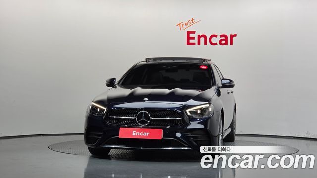 Mercedes-Benz E-Class 2022 — photo 3