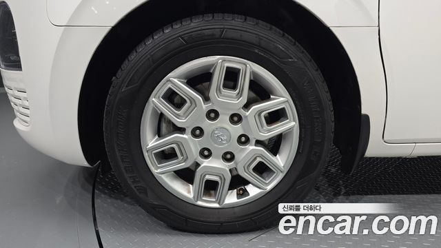Hyundai Staria 2023 — photo 5
