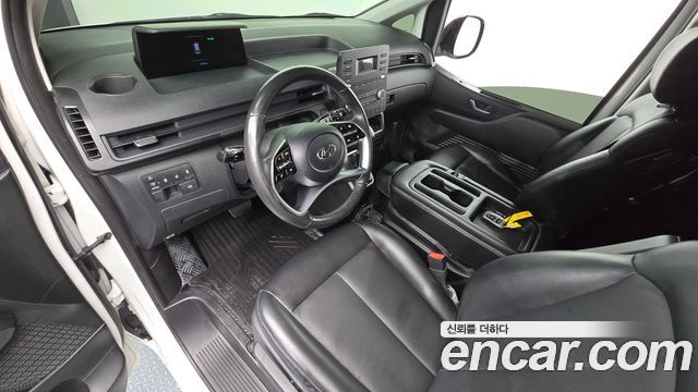 Hyundai Staria 2023 — photo 10