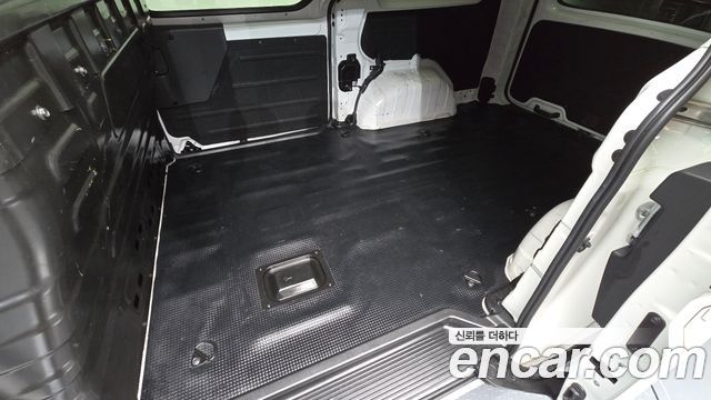 Hyundai Staria 2023 — photo 17
