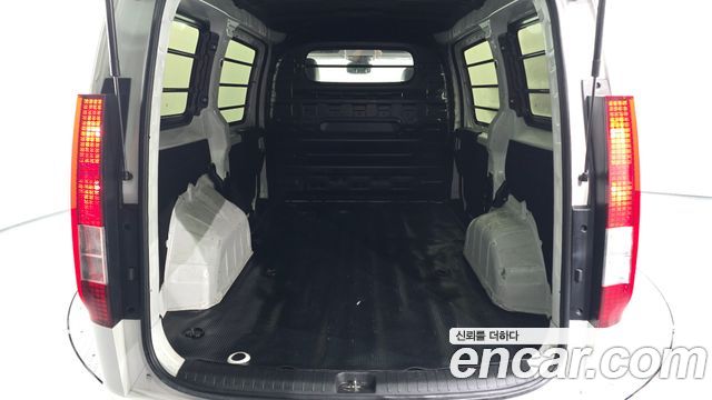 Hyundai Staria 2023 — photo 26