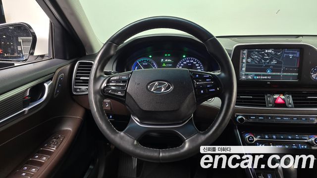 Hyundai Grandeur 2018 — photo 18