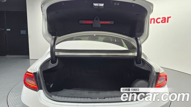Hyundai Grandeur 2018 — photo 29