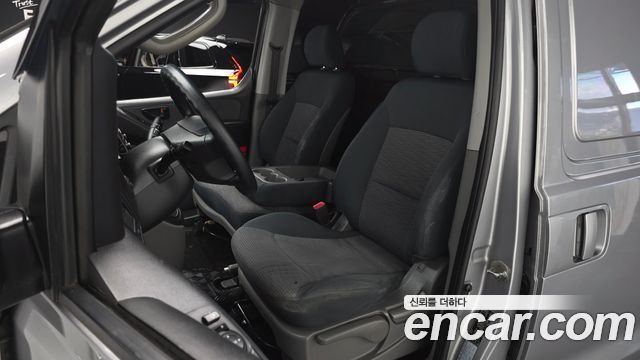 Hyundai Starex 2017 — photo 10