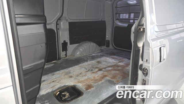 Hyundai Starex 2017 — photo 17
