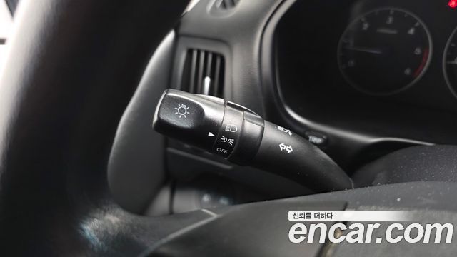Hyundai Starex 2017 — photo 25