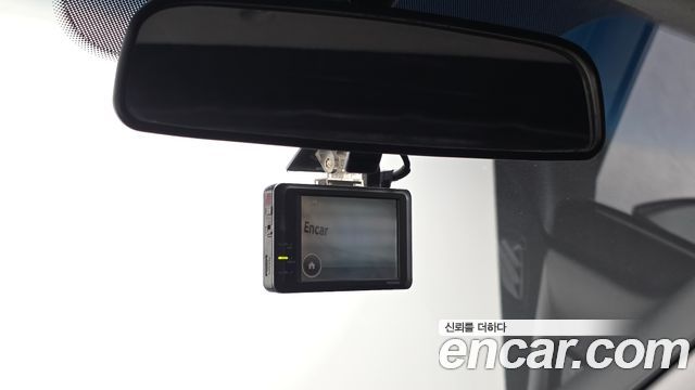 Hyundai Starex 2017 — photo 28