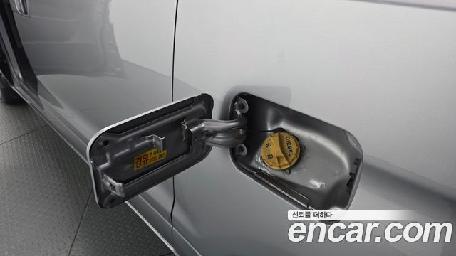 Hyundai Starex 2017 — photo 30