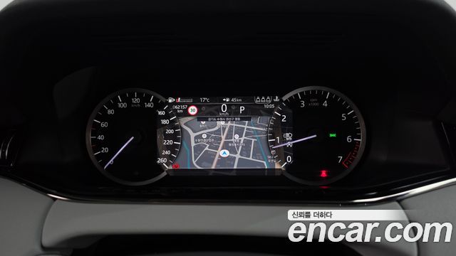 Land Rover Range Rover Evoque 2023 — photo 11