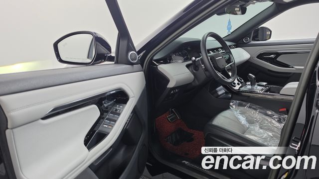 Land Rover Range Rover Evoque 2023 — photo 13
