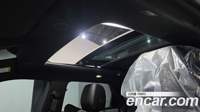 Land Rover Range Rover Evoque 2023 — photo 25