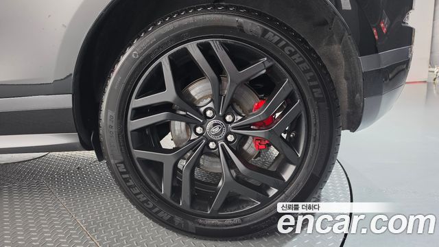 Land Rover Range Rover Evoque 2023 — photo 7