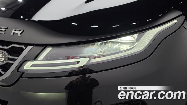 Land Rover Range Rover Evoque 2023 — photo 8