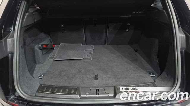 Land Rover Range Rover Evoque 2023 — photo 27