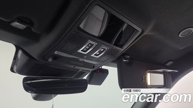 Land Rover Range Rover Evoque 2023 — photo 28