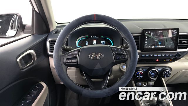 Hyundai Venue 2023 — photo 12