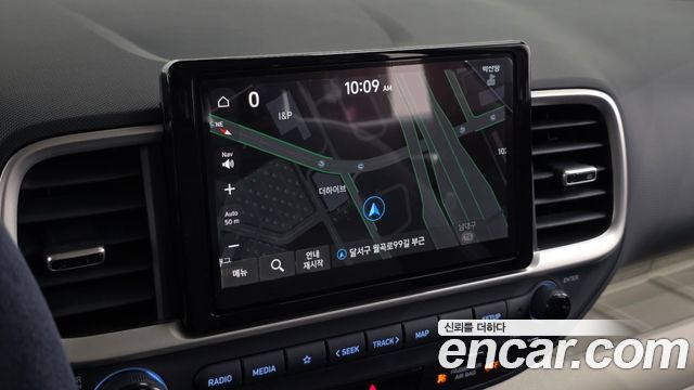 Hyundai Venue 2023 — photo 13