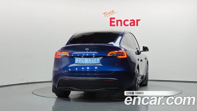 Tesla Model Y 2021 — photo 4