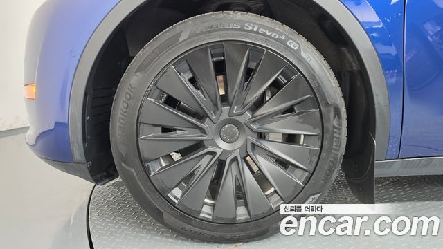 Tesla Model Y 2021 — photo 5