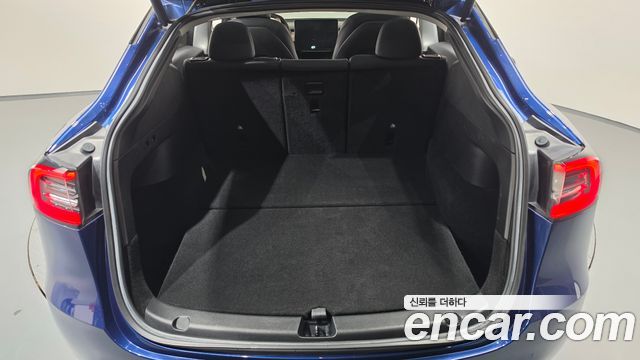 Tesla Model Y 2021 — photo 23