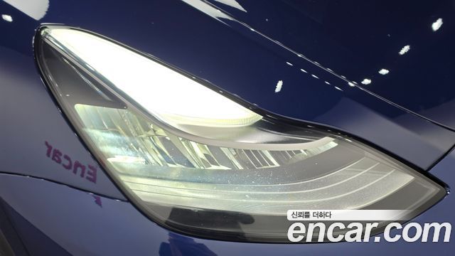 Tesla Model Y 2021 — photo 8