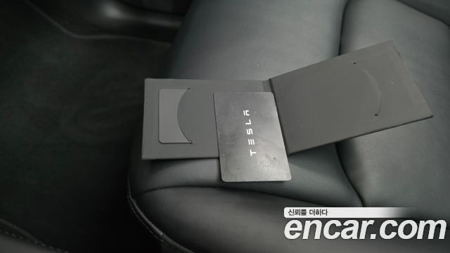 Tesla Model Y 2021 — photo 27
