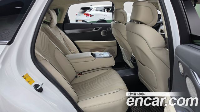 Genesis G80 2022 — photo 12