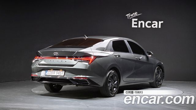 Hyundai AVANTE 2021 — photo 2