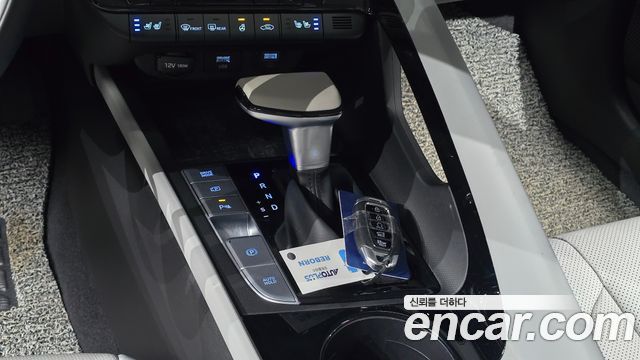 Hyundai AVANTE 2021 — photo 12
