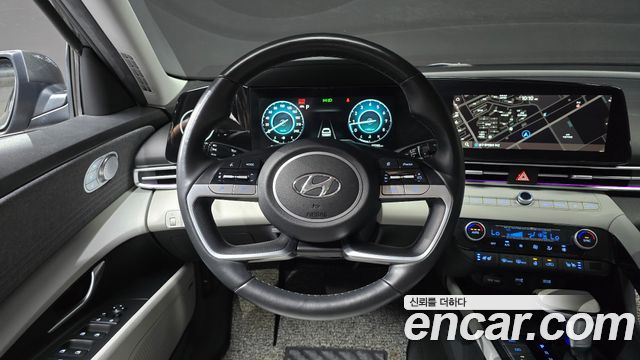 Hyundai AVANTE 2021 — photo 19