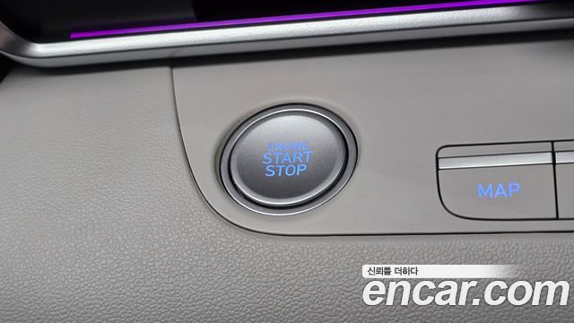Hyundai AVANTE 2021 — photo 22