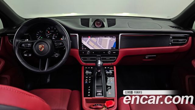 Porsche Macan 2023 — photo 7
