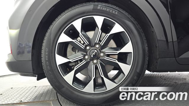 Kia Canival 2023 — photo 5