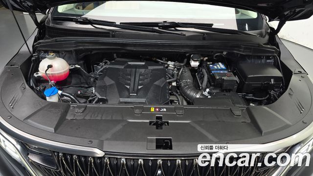 Kia Canival 2023 — photo 6