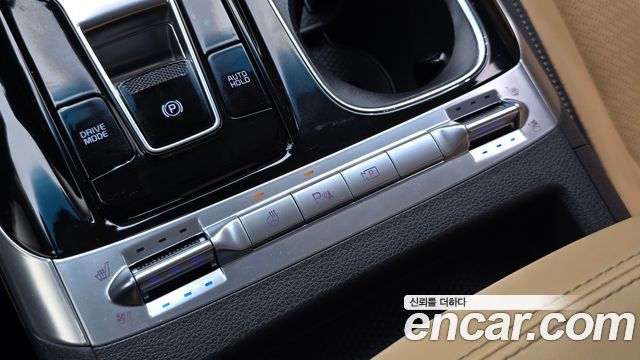 Kia Canival 2023 — photo 23