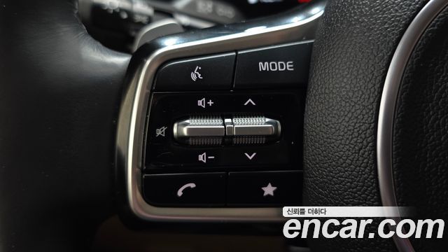 Kia Canival 2023 — photo 26