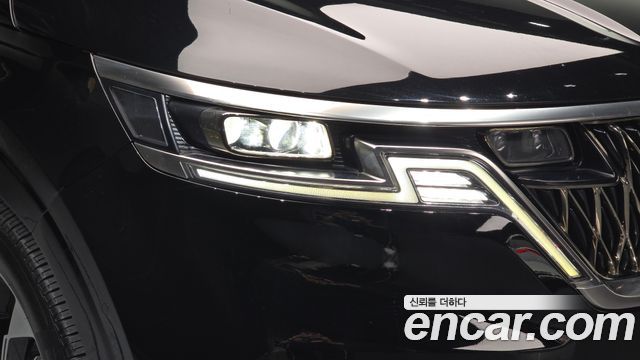 Kia Canival 2023 — photo 8